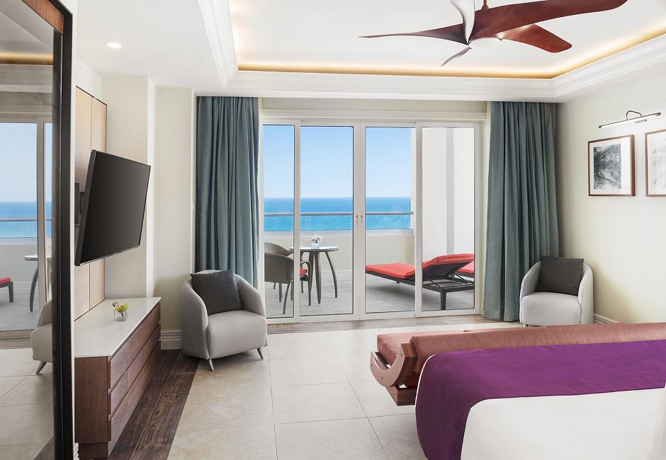 Jewel Grande Lux Ocean Front Suite With Ocean Views